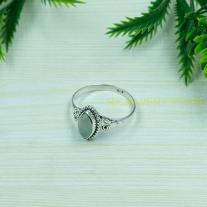 Anillo de Aguamarina Natural de Plata de Ley 925 Hecho a Mano con Engaste de Bisel y Cuentas, Anillo de Piedra Preciosa para Mujer con Diseño Vintage de Espiral, Piedra de Nacimiento - Product Image 3