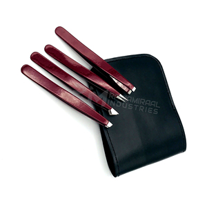 Juego de 4 pinzas para cejas RMI Wholesale, de acero inoxidable con punta plateada y recubrimiento en polvo color marrón oscuro, con punta inclinada. - Product Image 2