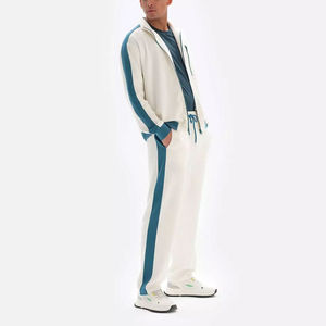 Survêtement de sport pour homme de qualité supérieure, col montant, vêtements de fitness et de course, fournisseur et fabricant de marques privées sur mesure au Pakistan - Product Image 3