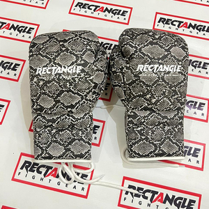 Gants de boxe rectangulaires édition Snake en dentelle, imprimés, pour entraînement et sparring de Muay Thai, équipement de combat personnalisé, vente en gros, OEM, ODM - Product Image 1