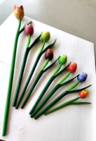 Décoration d'intérieur en bois d'acacia fait main Tulip Play Sound, style ROMANTIQUE, technique polie, longueur 37 cm, léger, fabriqué en Thaïlande, cadeau