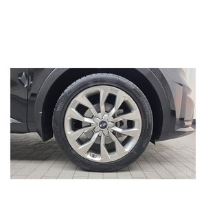 Para Kia Sorento Diésel 2.2 2WD Modelo Abril 2021, 61,969 km, Caja de Cambios Automática, Volante a la Izquierda, Estándar de Emisiones Euro V, Asientos de Cuero - Product Image 5