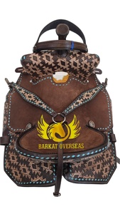 Silla de montar western de cuero azteca personalizada, tallada a mano, con costuras azules, duradera y portátil, para carreras de barriles, con asiento acolchado suave. - Product Image 2