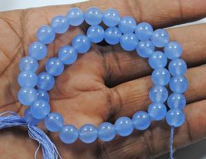 ลูกปัดหินแคลเซโดนีสีน้ำเงินธรรมชาติทรงกลมเรียบ สำหรับทำเครื่องประดับ ขายส่ง - Product Image 4