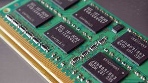 Módulos de Memoria RAM Disponibles en Color Verde Dorado - Product Image 3