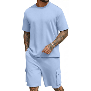 Conjunto de Camiseta de Cuello Redondo de Algodón de Color Sólido para Hombre con Pantalones Cortos Cargo, Atuendo Casual de Verano, Tejido de Punto Transpirable - Product Image 2