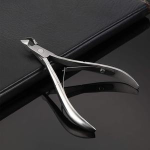 MAHFOOZ INSTRUMENTS Coupe-cuticules de qualité supérieure, cadeau promotionnel, pince à cuticules pour ongles, fabriqué au Pakistan - Product Image 3