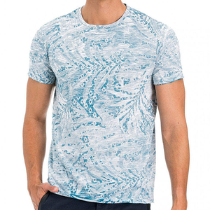เสื้อยืดคอกลมแขนสั้นผู้ชาย ลายพิมพ์ทรอปิคอลสีน้ำเงิน ทรงปกติ ผ้าเจอร์ซีย์คอตตอน ระบายอากาศได้ดี - Product Image 1