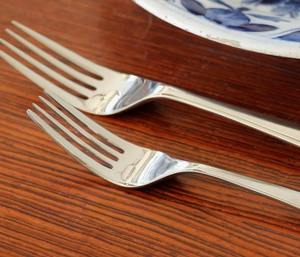 Juego de Cubiertos Moderno Premium de 20 Piezas para 4 Personas, Elegante Juego de Cuchillos, Tenedores y Cucharas para Cocina, Mesa de Comedor, Hogar y Restaurante a Bajo Costo - Product Image 5