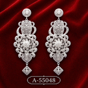 Boucles d'oreilles clous classiques MOLL JEWELLERS en alliage de zinc plaqué or avec motif floral corail, style mariage de luxe pour femme A-55050 - Product Image 4