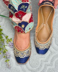 Pakistani Women Khussa Traditional Embroidered Pumps Soft Comfortable Ladies Flats Fashion Ethnic Footwear Wholesale - Product Image 5
