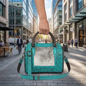 Sac à bandoulière sport en cuir véritable pour femme avec chaînes en polyester, deux sangles et fermeture éclair – Sac de voyage quotidien pour l'extérieur - Product Image 2