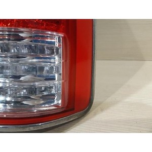 Feu arrière droit d'occasion Equus 924023B501 - Product Image 5