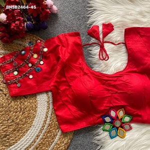 Collection de blouses rembourrées en coton magique pour les fêtes, avec broderies multi-fils et miroirs, pour femmes, exportateur et fournisseur de mode de Surat - Product Image 1