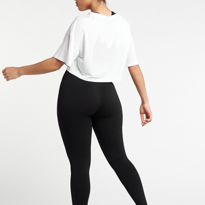 Camiseta Corta Holgada para Mujer con Hombros Caídos y Estampado Serigrafiado Oversize - Product Image 4