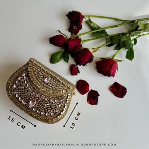 Bolso de Mano de Diseño Moderno con Cadena para Damas, Bolso de Moda con Decoración de Flores y Cuentas Hechas a Mano - Product Image 3