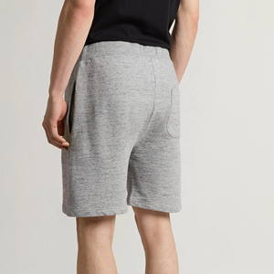 Shorts Bermuda en coton gris tricoté pour homme avec cordon de serrage à la taille et poches, couleur unie décontractée, taille mi-haute - Product Image 3