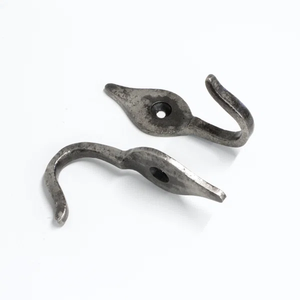 Minimalist Antique Brass Metal Leaf-Shaped <b>Wall</b> <b>Hook</b> Decorative Handcrafted Metal Hanger Medieval Style Iron <b>Hook</b> for Heavy Duty - Product Image 5