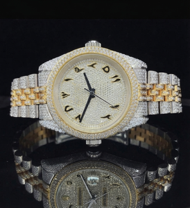 Reloj de Pulsera Hip Hop de Alta Demanda con Diamantes de Moissanita Plateados de Calidad de Exportación, Corte Brillante Redondo VS1, Totalmente Cubierto de Diamantes - Product Image 1