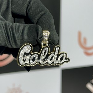 Pendentif personnalisé en argent sterling 925 plaqué moissanite, bijoux hip-hop au design unique 'Golda', pendentifs et breloques - Product Image 1