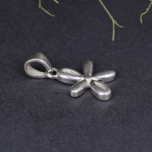 Collier pendentif fleur à cinq pétales en argent sterling pour femme, tendance, luxe, vente en gros, chaîne de collier pendentif raffinée - Product Image 3