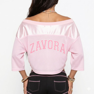 เสื้อครอปท็อปตาข่ายสีชมพูสไตล์อเมริกันฟุตบอลสำหรับฤดูร้อน ผู้หญิง วินเทจ ทรงหลวม ผ้าซาติน แต่งผ้าแบบแพทช์เวิร์ค สปอร์ต สตรีทแวร์ ระบายอากาศได้ดี รับผลิตแบบ OEM - Product Image 3