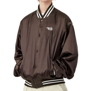 Chaqueta Varsity de Satén para Marcas de Moda, con Material de Satén Suave, Ribetes Acanalados y Diseño Personalizado - Product Image 4