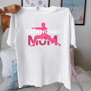 TAEKWONDO MOM avec silhouette Tshirt femme pur coton coupe confort - Product Image 2