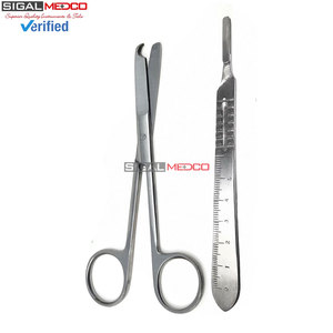 ชุดเครื่องมือผ่าตัดสแตนเลส พร้อมกรรไกรเย็บแผลแบบใช้มือ ด้ามมีดผ่าตัดขนาด 4.5 นิ้ว # 4 10 ปลอดเชื้อ CE - Product Image 2