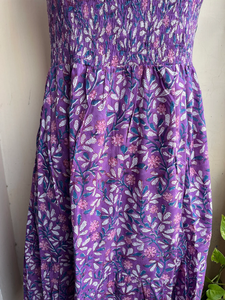 Vestido Indio de Algodón Estampado a Mano, 100% Algodón, Vestido Largo con Cuello Cuadrado y Bordado Floral - Product Image 2