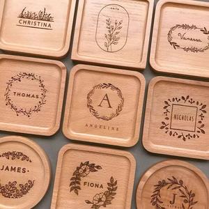 Ensemble de sous-verres et plateaux de service en bois d'acacia écologique - Personnalisable |   Plateau de service en bois pour servir le thé et le café - Product Image 2