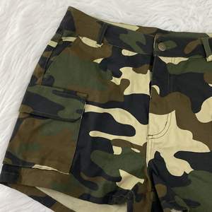 Nuevos Shorts Cargo para Mujer Disponibles al por Mayor, Transpirables, Sostenibles, Estilo de Moda, Shorts Deportivos/de Entrenamiento - Product Image 2