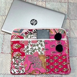 Lovely Textile Laptop Sleeves With String Closure Blue Pink Floral Pattern <b>Medium</b> <b>Size</b> Multi-Function Portable Laptop Bag - Product Image 3
