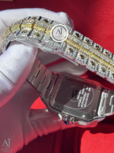 AARVA JEWELS Montre vintage de luxe pour femme avec diamants carrés, mouvement à quartz en acier inoxydable, 38 mm, cristal saphir, fermoir caché - Product Image 4