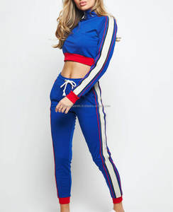 Vente en gros de survêtement deux pièces d'hiver en coton polaire à superpositions pull personnalisé à la mode pour femmes survêtements respirants - Product Image 4