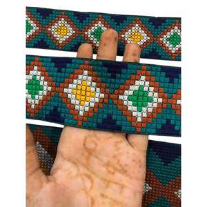 Dentelle rapiyar importée avec une finition soignée et une qualité de tissu durable pour les marques de mode. - Product Image 1