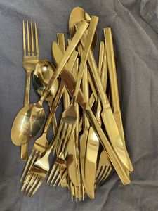 Couteau de table, fourchette, cuillère ovale et cuillère à café en acier inoxydable doré, à manche plat, pour usage commercial - Product Image 1