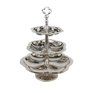 Support à gâteau en tôle galvanisée à double paroi avec finition laquée de forme ronde de bonne qualité avec trois niveaux pour servir dans les hôtels - Product Image 5