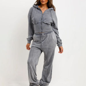 Conjunto de Sudadera con Capucha Corta Distressed de Gran Gramaje Personalizado y Pantalones Acampanados de Chándal para Mujer con Pedrería y Lavado Ácido - Product Image 1