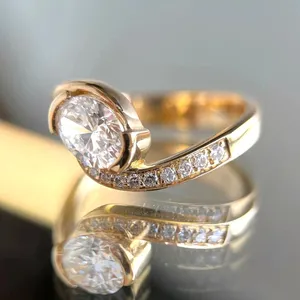 แหวนหมั้นเพชรทรงรี 2.10 กะรัต เพาะเลี้ยงในห้องปฏิบัติการ IGI ทองคำขาว 14K - Product Image 5