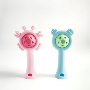 Jouet de dentition pour bébé en silicone en forme d'ours avec hochet, jouet de dentition en silicone de qualité alimentaire pour bébé, sans BPA, souple et résistant à la mastication - Product Image 6