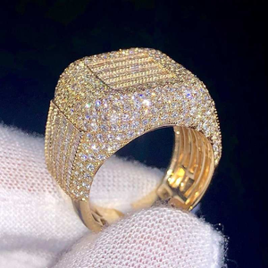 Anillo de Moissanita de Lujo con Corte Baguette, Chapado en Rodio sobre Plata 925, Joyería Hip Hop, Anillo de Declaración Audaz, Regalo para Hombre y Mujer - Product Image 5