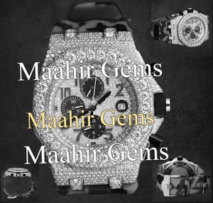 Montre de luxe pour homme en acier inoxydable avec moissanite, cadran bicolore, design octogonal, bracelet à fermoir, étanche 10 bars - Product Image 3