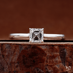 Bague de fiançailles minimaliste en or blanc avec diamant de laboratoire taille Asscher de 0,50 ct, style cathédrale, pour anniversaire et mariage - Product Image 1