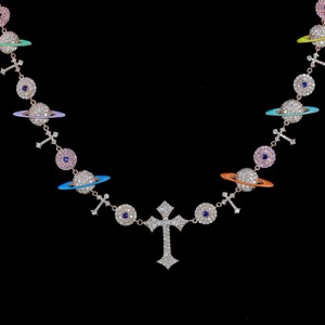 Pendentif Croix Luxe Sertie de Moissanite avec Planètes, en Argent 925, Bijou Chrétien Religieux, Collier Hip Hop Bling pour Homme - Product Image 1