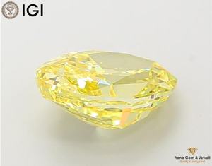 Diamant de laboratoire CVD de forme ovale, couleur jaune vif fantaisie, clarté VS1, 4,00 carats, avec certificat IGI, pour une demande en mariage spéciale - Product Image 6