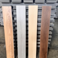 Maßgefertigter SPC-Bodenbelag Klick-Vinylboden Technischer Vinylplanken-Fliesenbelag SPC-Bodenbelag