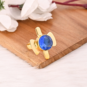 Bague élégante en pierre précieuse bleu encre, bijoux faits à la main pour femmes - Product Image 3
