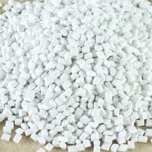 Poudre de PVC de qualité pour moulage par injection, densité 1,35 g/cm³, poudre fine blanche pour usage industriel - Product Image 5