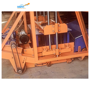 Machine à blocs hydraulique vibrante entièrement automatique de haute qualité avec moteur pour la production à grande échelle de briques en cendres volantes et en béton - Product Image 2